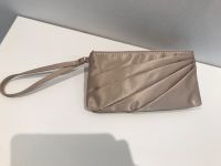 kleine Cluch glänzend gold beige Satin Handtasche Thüringen - Wiesenthal Vorschau