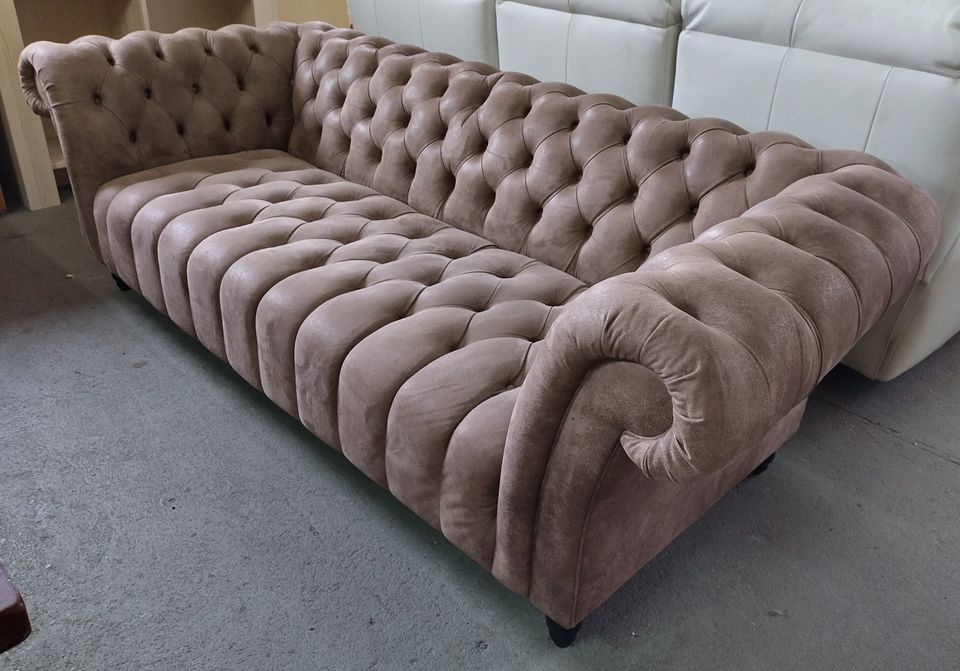 Chesterfield Sofa, Couch, Wohnzimmer in Demmin