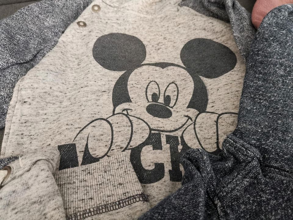 Pullover Paket Zwillinge Gr 86/92 Hoodie, Mickey, Winnie in Scheinfeld