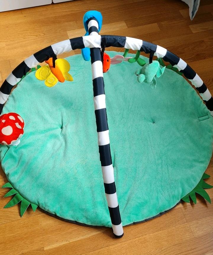 Ikea Krabbeldecke mit Spielbogen in Düsseldorf