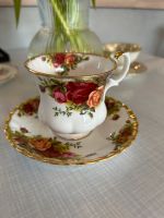 1962 Royal Albert Country Rose Sammeltasse  - Porzellan, Vintage Niedersachsen - Moormerland Vorschau