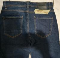 Manguun Jeans dunkel blau 29 / 32 wie neu Sachsen-Anhalt - Halle Vorschau