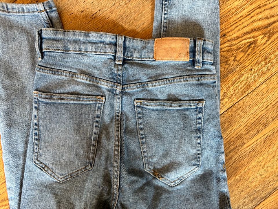 Zara Jeans Gr.38 in Bad Sachsa