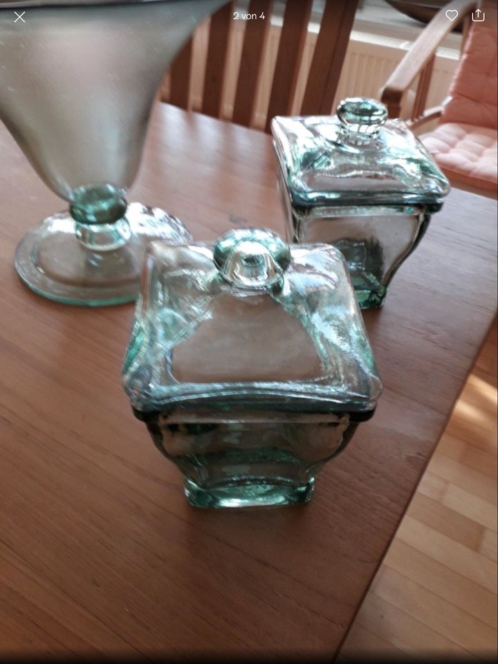 Vase, Vase plus Glasdosen aus receyceltem Glas, schöner Farbton in Meppen