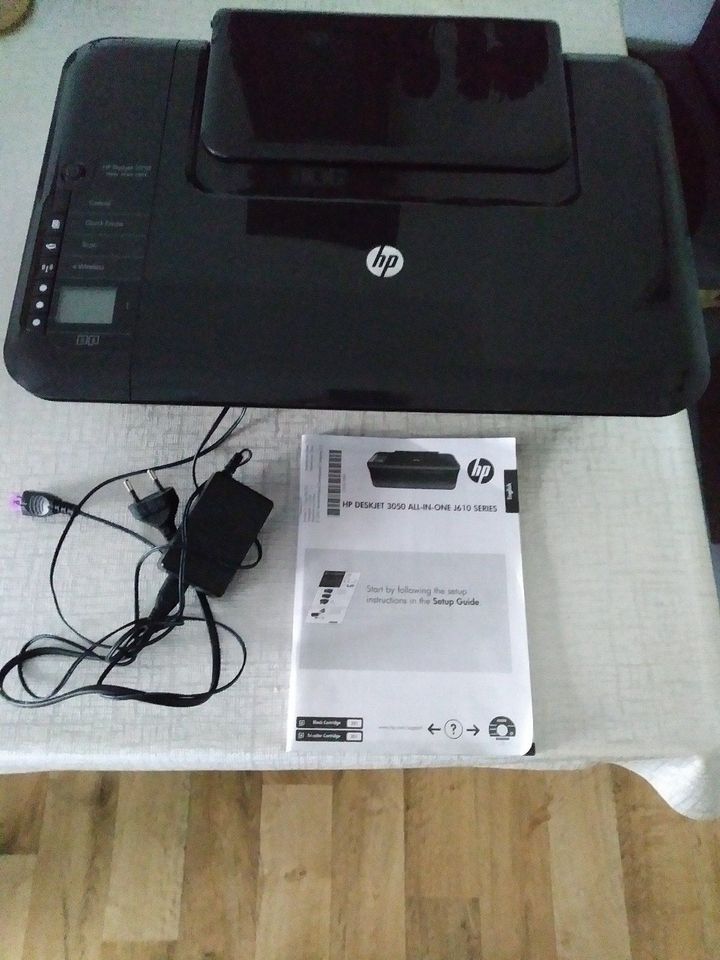 HP Deskjet 3050 All-In-One J610 Series Drucker in Halle