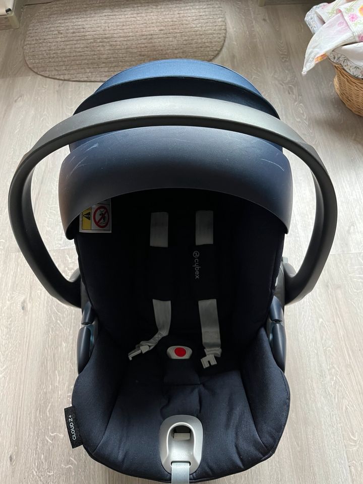 Cybex Cloud Z i-Size Babyschale inkl. Isofix Base Z in Borken