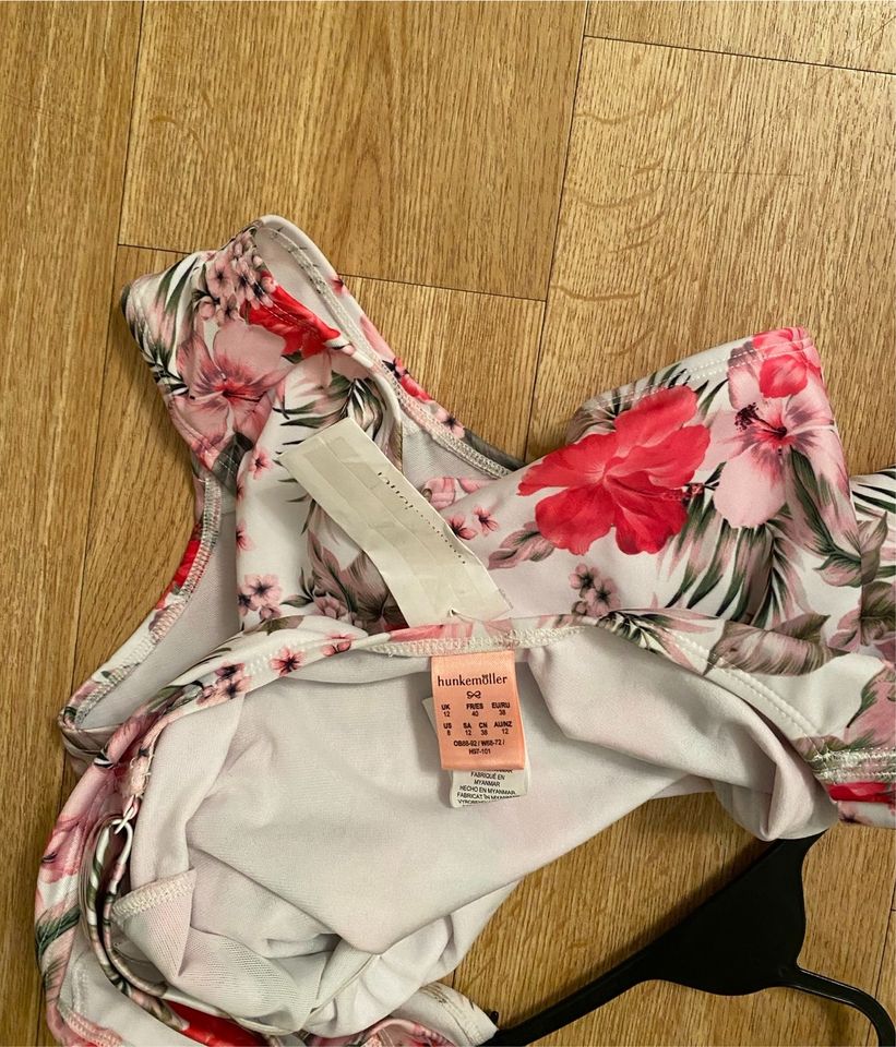 Hunkemöller Badeanzug, Größe 38, neu mit Etikett in Düsseldorf