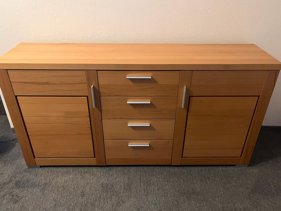 Wohnwand mit Sideboard (ab Freitag 3.5. bereit zum abholen) in Höxter