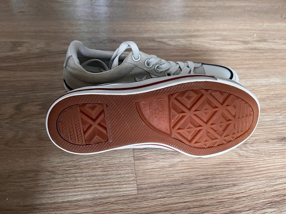Schuhe Converse 36 in Mengerskirchen