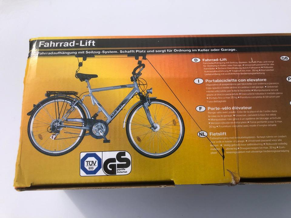 Fahrrad Lift Aufhängung mit Seilzug in OVP Lagern hängen in Großenaspe