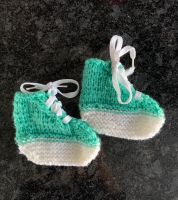 süße Babystrickschuhe Bayern - Diedorf Vorschau