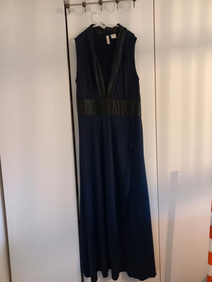 Bodyflirt Kleid lang Gr 42 blau in Hannover