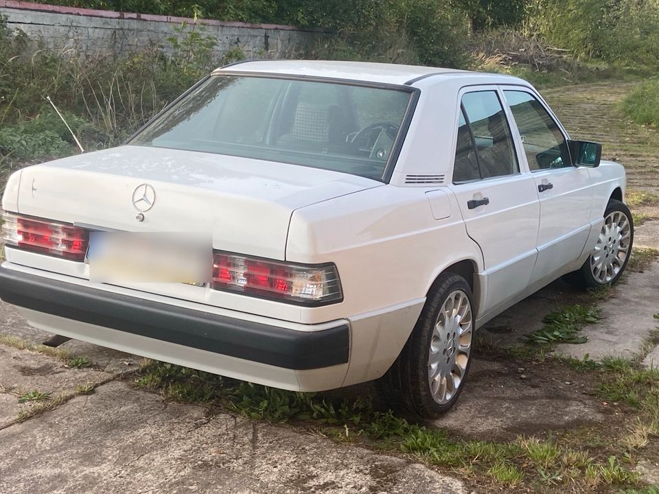 Mercedes 190E Top Zustand in Bergen auf Rügen