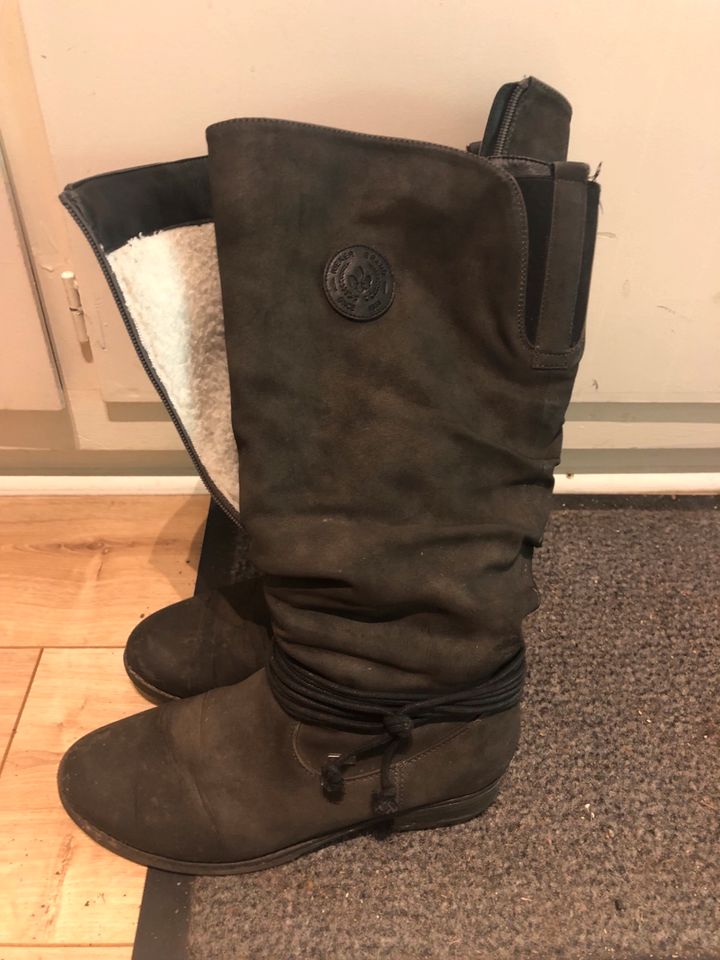 Winterstiefel Damen Größe 39 in Hamburg