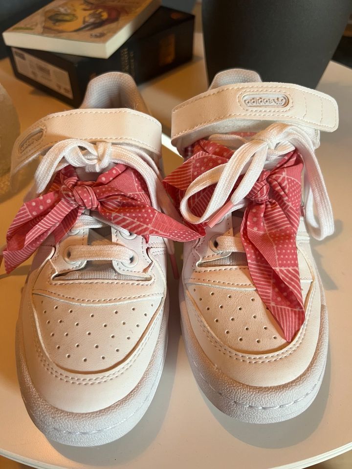 Adidas Schuhe Damen Neu in Iserlohn