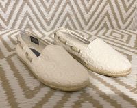 Neue Nautica Ballerinas Slipper weiß mit Muster in Größe 38/39 Niedersachsen - Barsinghausen Vorschau