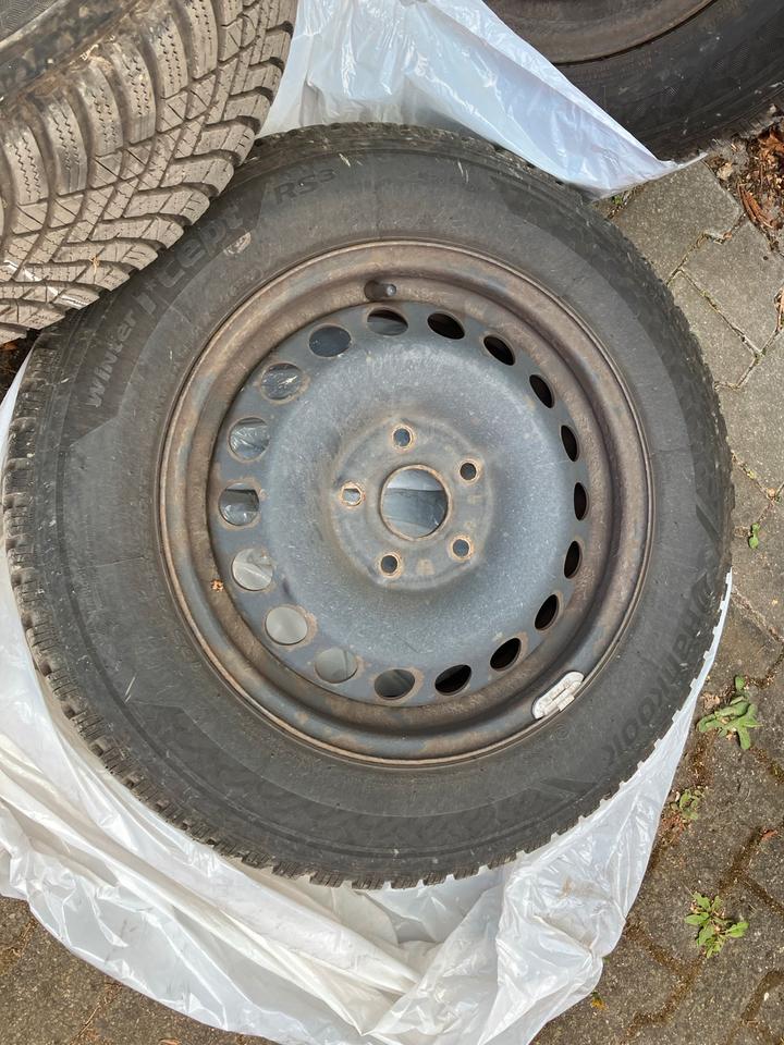 Winterreifen Kompletträder fast neuwertig 195/65R15 91T in Dortmund