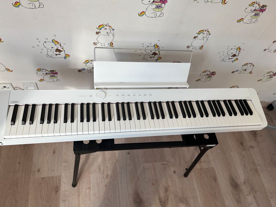 E-Piano von Casio Klavier in Allendorf