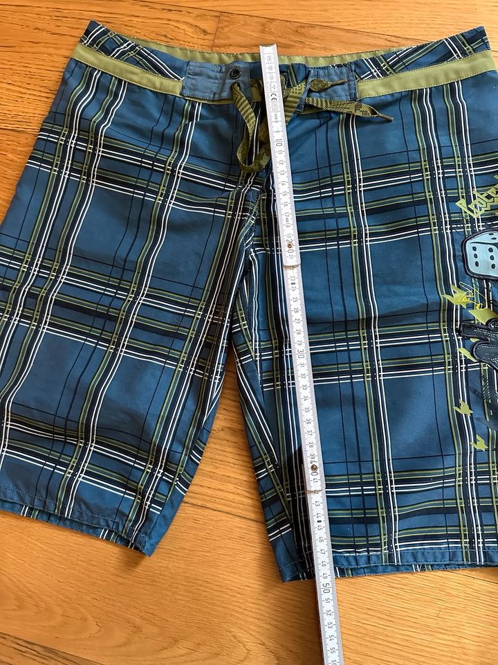 Protest Badehose Shorts Gr. M Billabong - wie neu in Radebeul