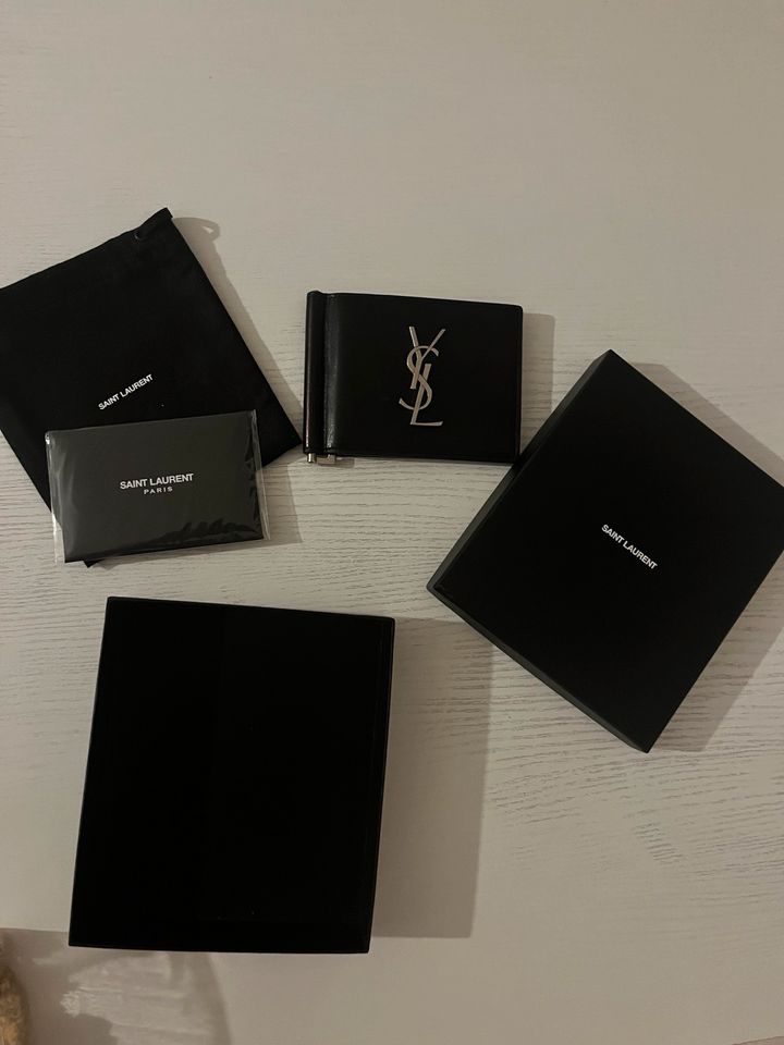 Geldbeutel YSL(Yves Saint Laurent) mit Verpackungsschachtel in München