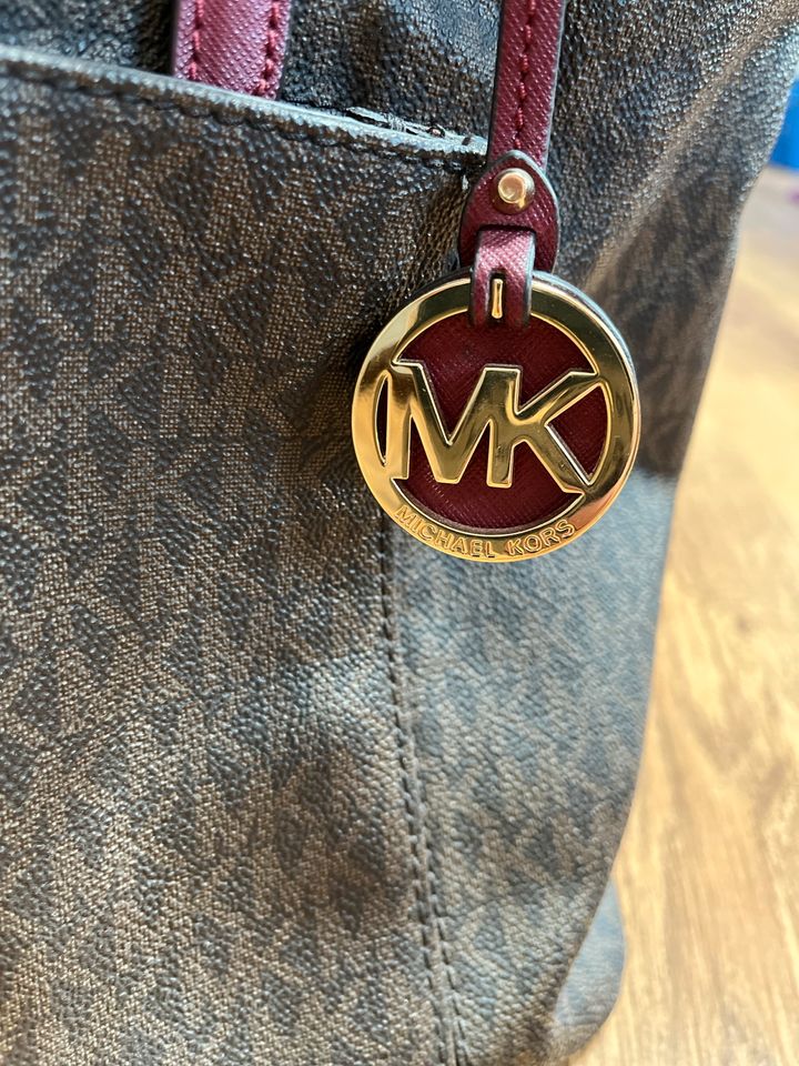 Michael Kors Shopper groß wie neu in Naumburg (Saale)