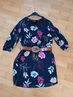 s.Oliver Kleid Tunika dunkelblau mit Blumen Gr. 40 Hessen - Bruchköbel Vorschau