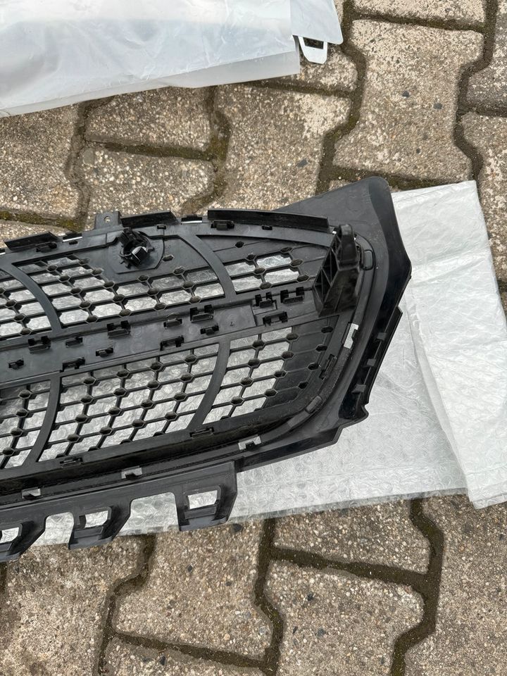 Mercedes CLA W118 Kühlergrill Grill A1188880000 in Herne