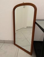 Spiegel mit Holzrahmen Vintage Nierenspiegel Retro Deko braun Wan Bayern - Türkheim Vorschau