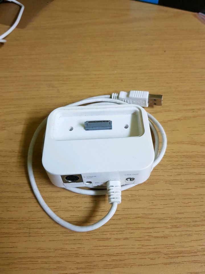 Adapter für Handy mit S-Video Ausgang und USB Kabel in Ilshofen