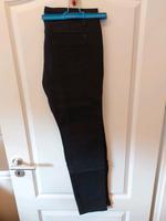 S.Oliver Hose Jeans schwarz Gr. 44 Länge 34 wie NEU Niedersachsen - Schwarmstedt Vorschau