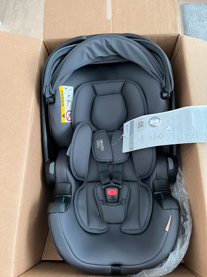 NEU - Britax Römer BABY-SAFE PRO Babyschale in Midnight Grey in Kelkheim