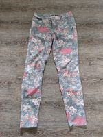 Hose Blumen Vero Moda 27/32 S grau Nordrhein-Westfalen - Ense Vorschau