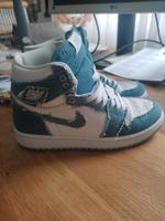 Nike Air Sneaker Damen Größe 38.5 Hessen - Ortenberg Vorschau