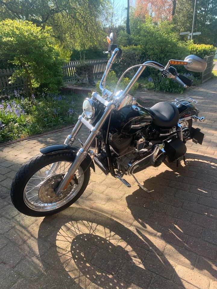 Harley Davidson Dyna Super Glide Custom in Beldorf