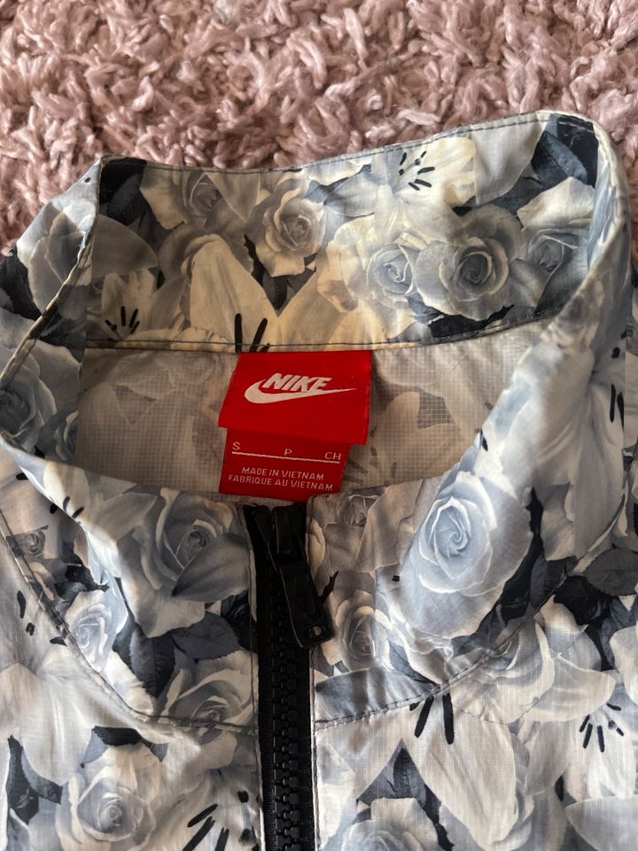 Nike regenjacke in Dormagen