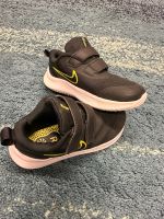 Nike Starrunner Sportkinderschuhe Grosse 26 Nordrhein-Westfalen - Nörvenich Vorschau