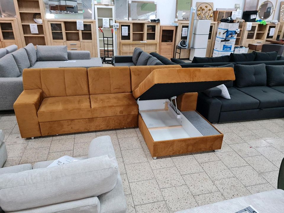 Sofa Couch Ecksofa Schlafsofa Bettkasten Samt Möbel UVP 1389€ in Herbstein