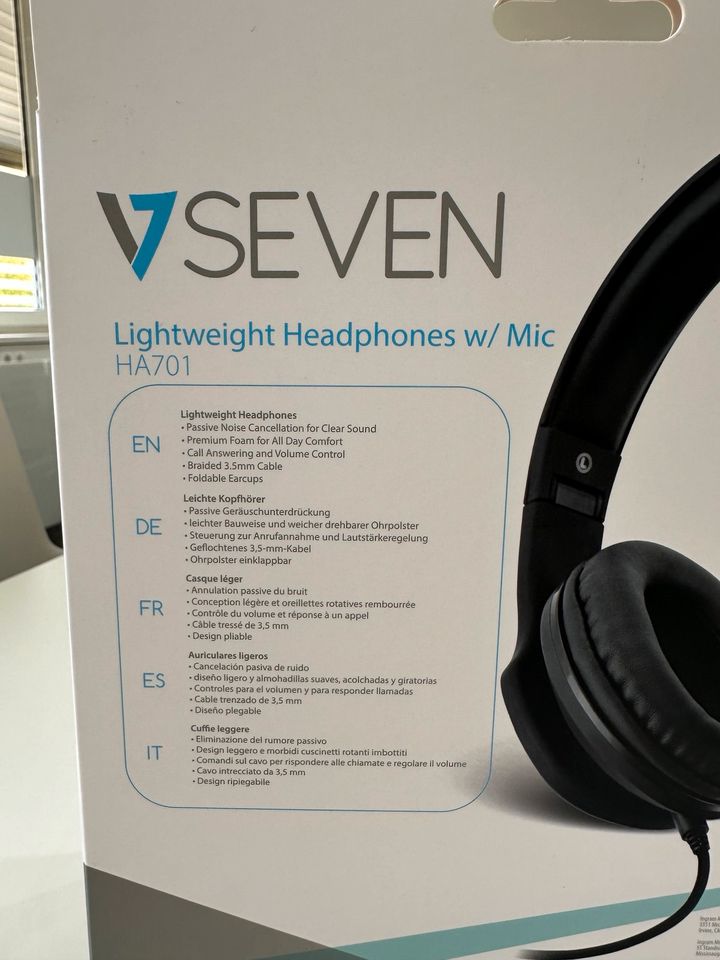 Seven Headset mit Mikrofon / AUX Handy Konsole PC - Neu in Lippstadt