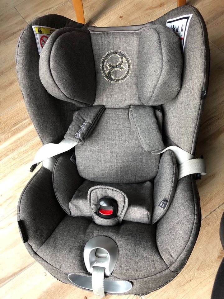 Cybex Base + Cybex Sirona Z i - size Kindersitz Autositz in Sülzetal