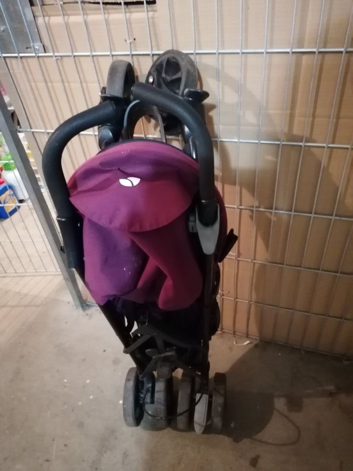 Joie Kinderwagen mit Regenschutz in Hamburg