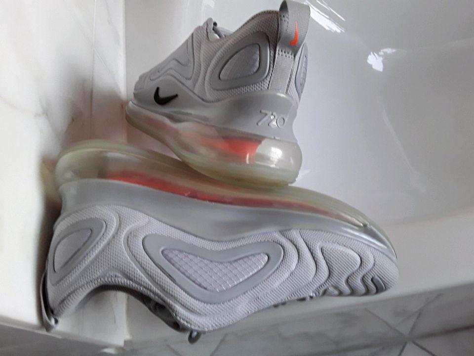 Coole ♦️ Nike Air Max 720 ♦️ Sneaker  39  Sportschuhe NEU in Altdorf bei Nürnberg