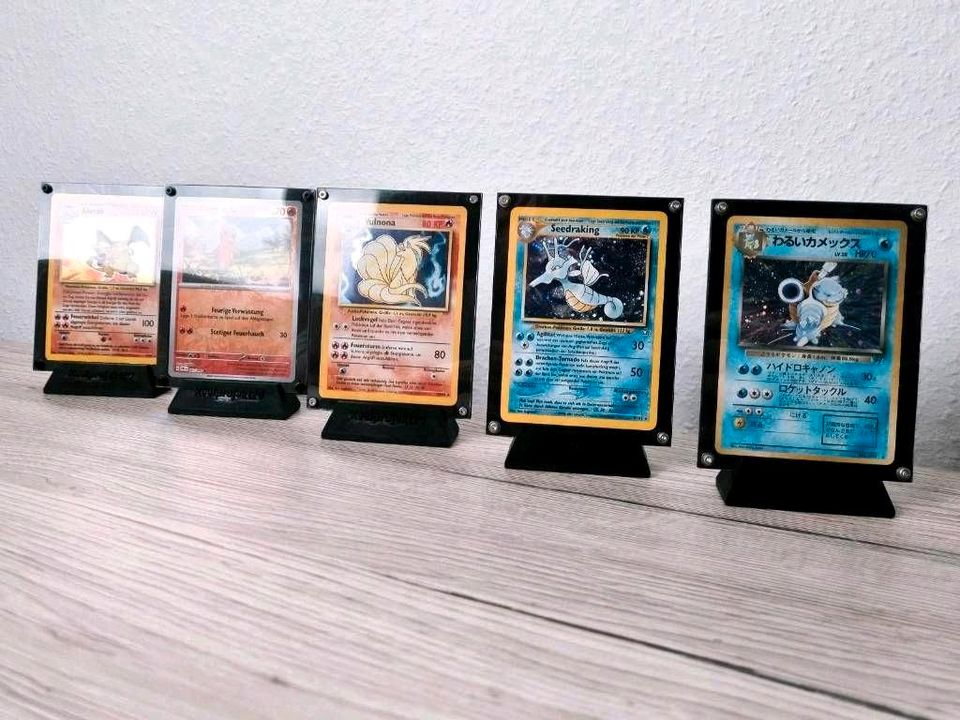 Pokémon-Karten Case + Sammelkarten Sets in Bad Königshofen