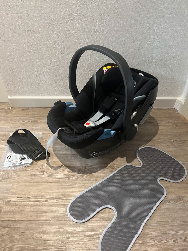 Kindersitz 0-13 kg Cybex Aton 5 Deep Black CYBEX in Hessisch Oldendorf