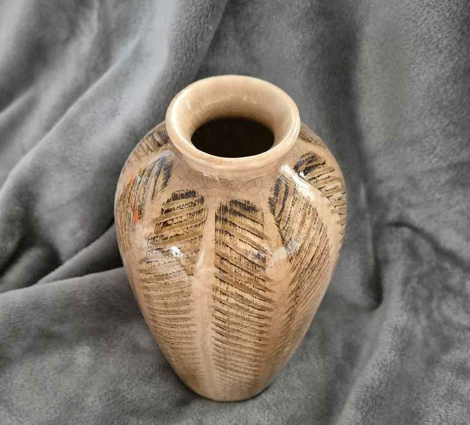 Vase in beige in Hockenheim