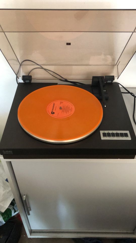 Dual CIT101 Tangential Schallplatten Spieler in Brachbach