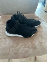 Y-3 Qasa high 42 2/3 schwarz weiß Sneaker Brandenburg - Schönefeld Vorschau