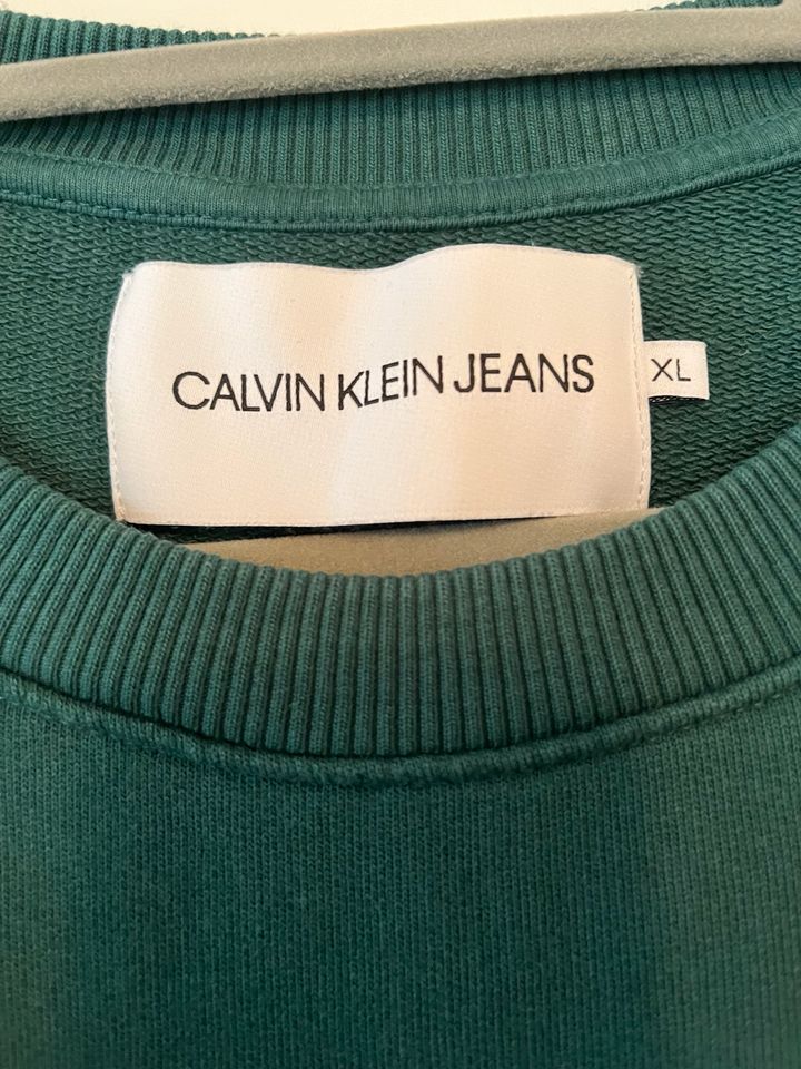 Pullover Calvin Klein in St. Georgen