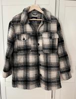 Only Übergangsjacke kariert Gr. M Niedersachsen - Burgdorf Vorschau