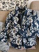 Neuer Blazer mit 3/4-Ärmeln, Blumen Mecklenburg-Vorpommern - Vellahn Vorschau