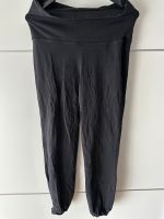 H&M Sport Schwangerschaftshose schwarz Gr. M Hose Umstandshose Hessen - Groß-Gerau Vorschau